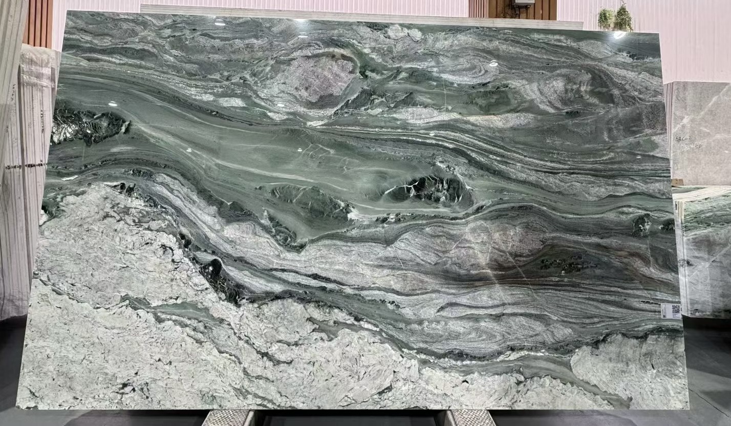 VICTOR GREEN (2).jpg