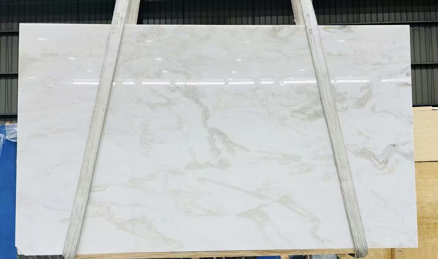 芬迪白 (5).jpg
